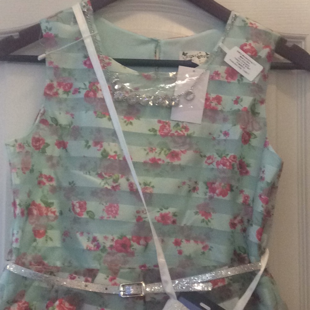 🆕 mint floral dress + necklace + belt + purse - Picture 4 of 8